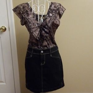💜WHBM black denim skirt